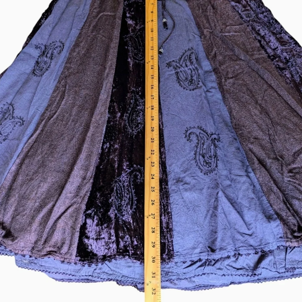 Vtg Boho Velvet Skirt Gypsy Cosplay Raaga Patchwork Embroidered OS Purple Brown - Picture 13 of 14